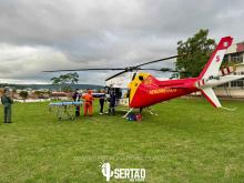 Recém-nascido de 19 dias com pneumotórax hipertensivo é transferido do Hospital de Santana pelo serviço Aeromédico do Samu Recém-nascido de 19 dias com pneumotórax hipertensivo é transferido do Hospital de Santana pelo serviço Aeromédico do Samu